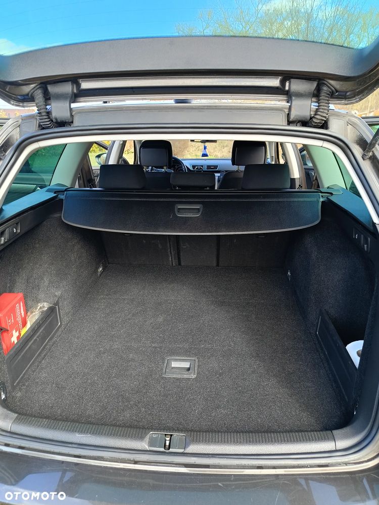 Volkswagen Passat 2.0 Blue TDI SCR Comfortline - 14