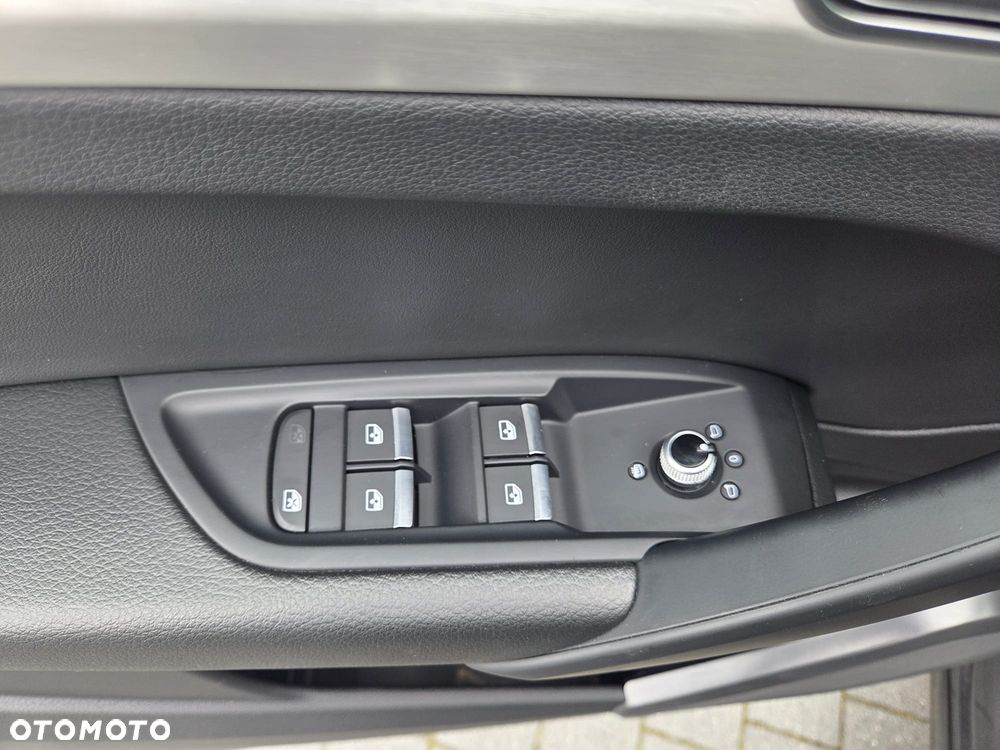 Audi Q5 50 TFSIe quattro S tronic S line - 19