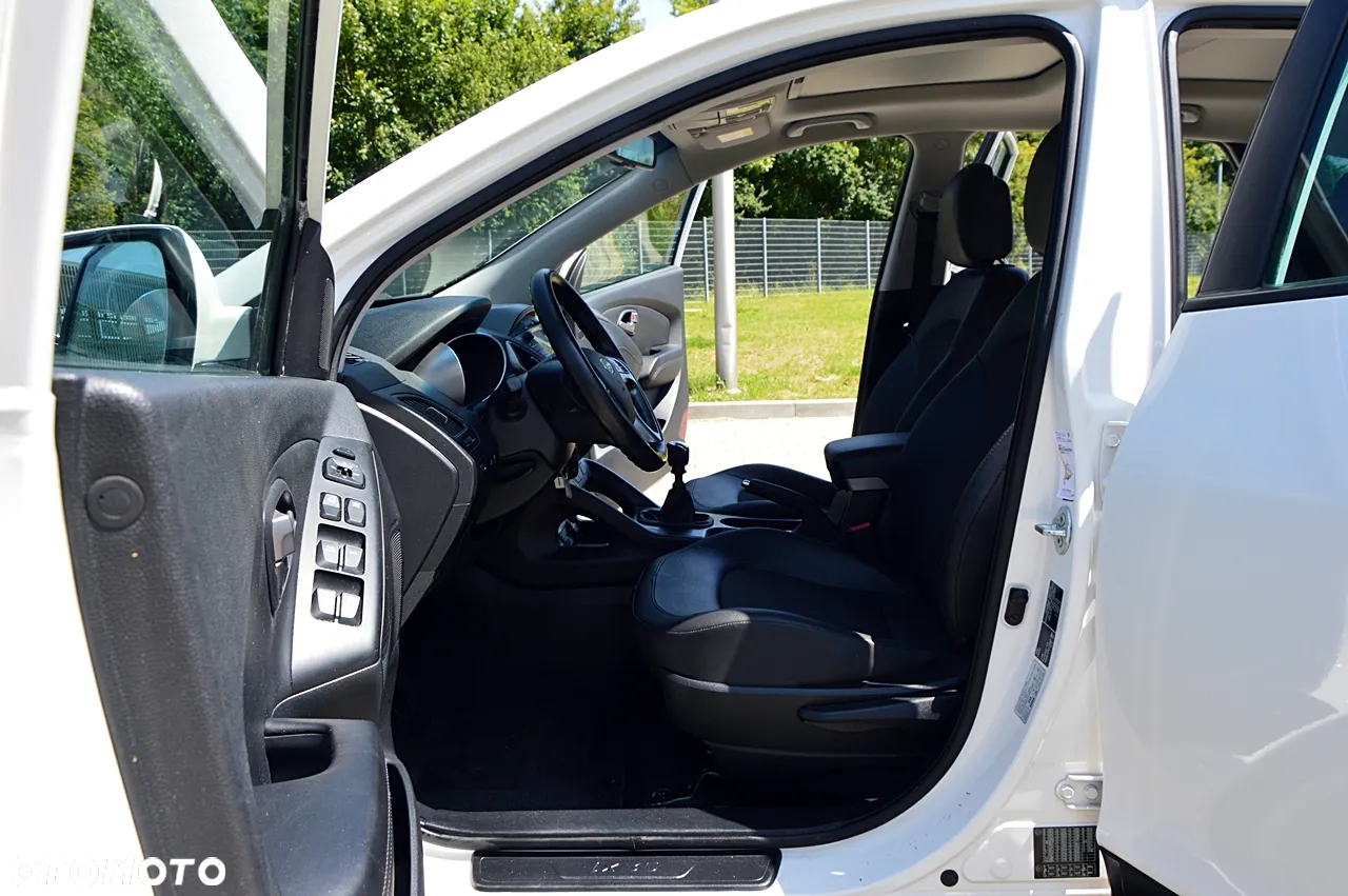 Hyundai ix35 1.7 CRDi Premium 2WD - 22