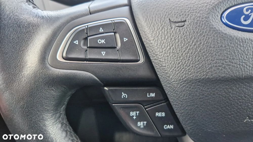 Ford Focus 1.5 EcoBlue Start-Stopp-System TITANIUM - 19