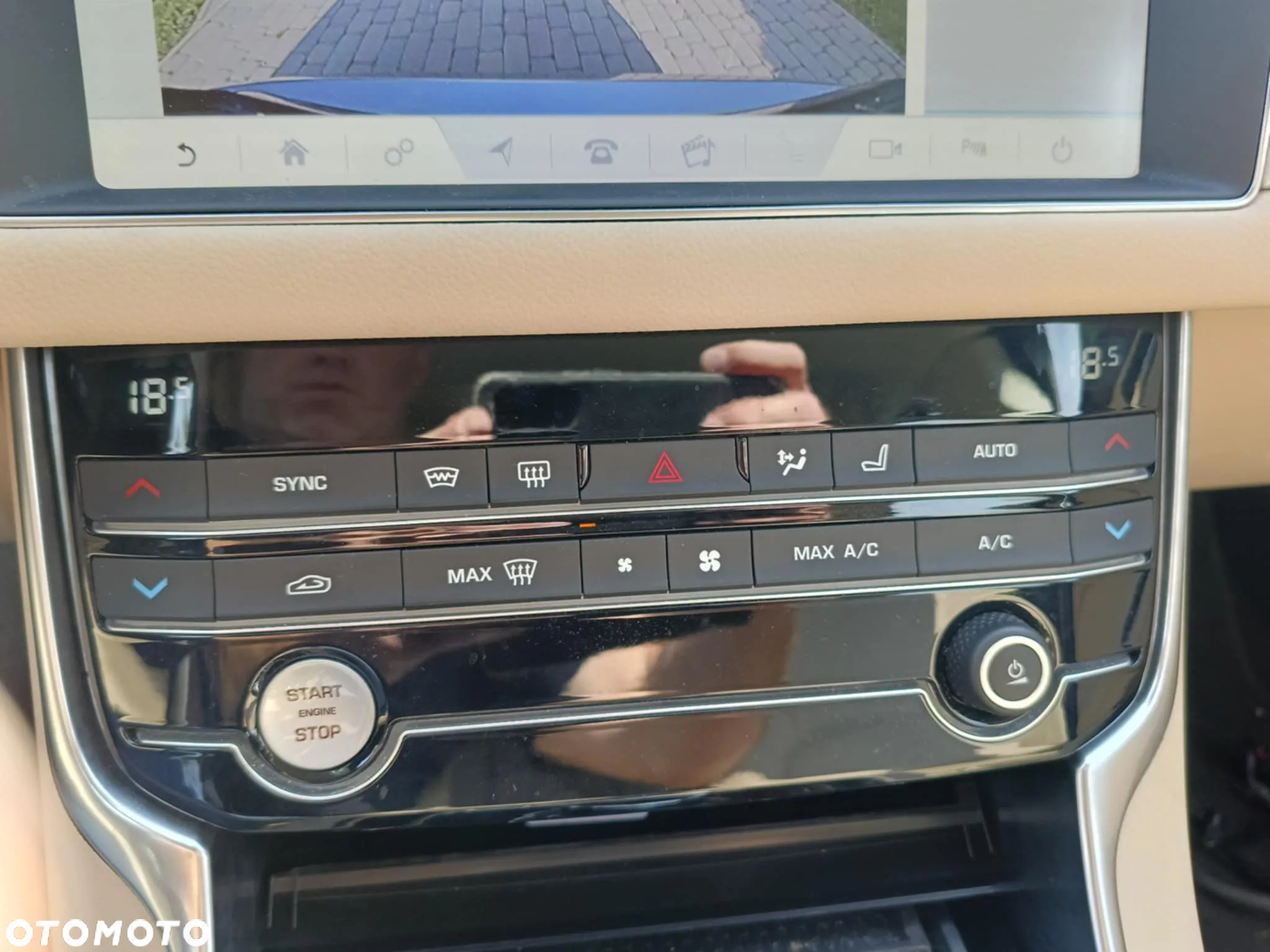 Jaguar XF 20d AWD Prestige - 26
