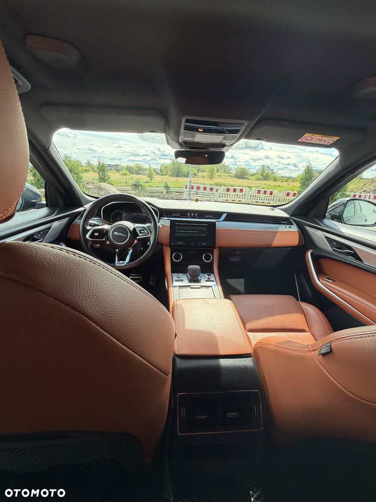 Jaguar F-Pace 2.0 P250 mHEV AWD - 8