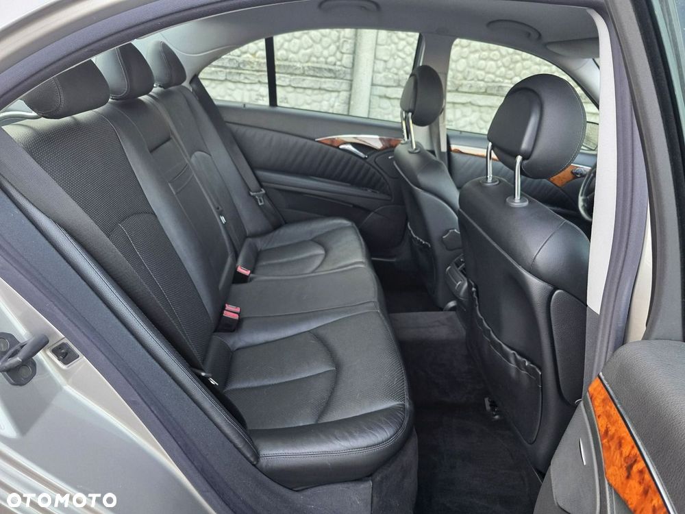 Mercedes-Benz Klasa E 200 Kompressor Automatik Elegance - 22