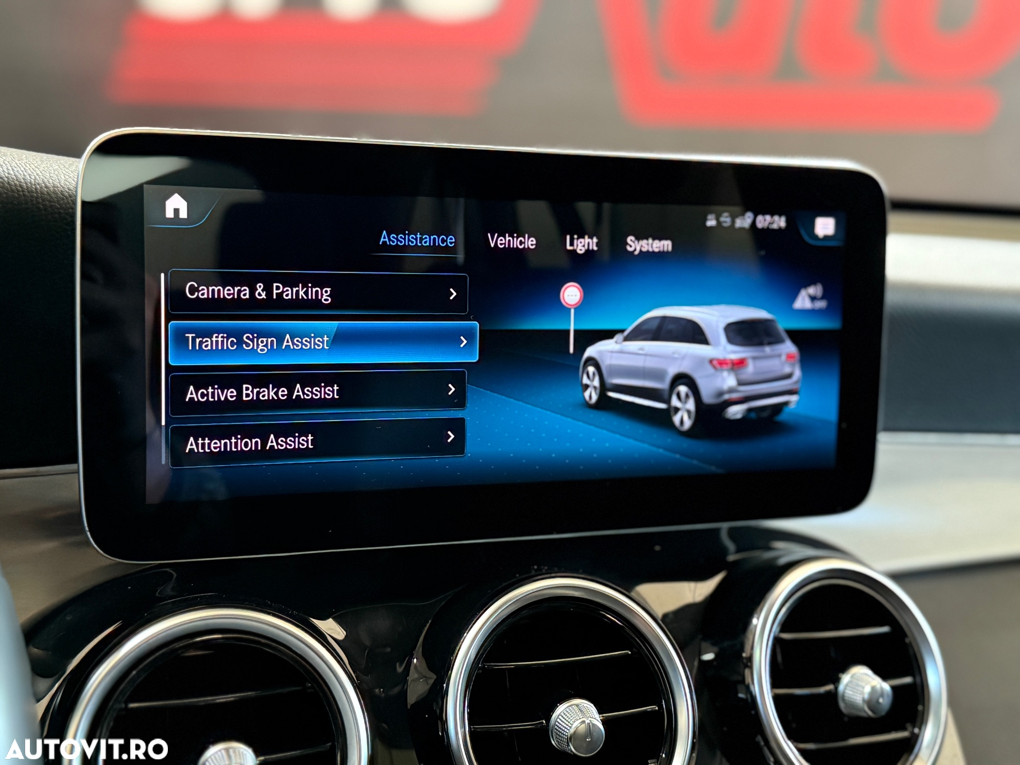 Mercedes-Benz GLC 300 4Matic 9G-TRONIC - 19