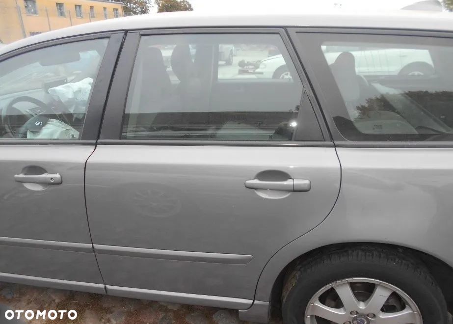Drzwi lewe tył tylne Volvo V50 lift 2007r kombi 462-46 - 1