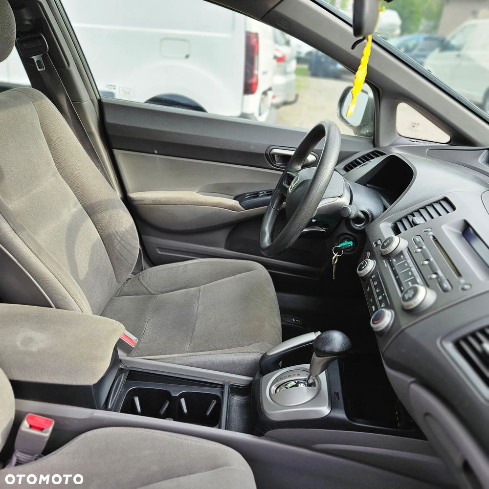 Honda Civic 1.8i-VTEC Automatik Executive - 23