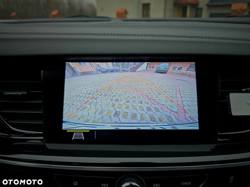 Opel Insignia 2.0 T Business Elegance S&S - 25