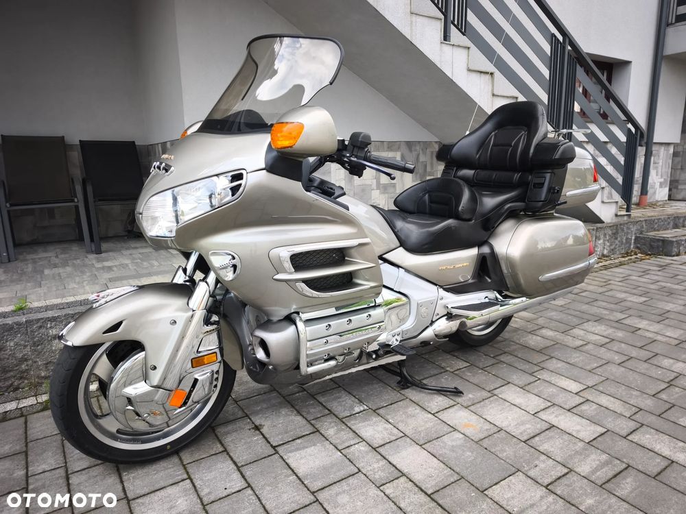 Honda GL - 4