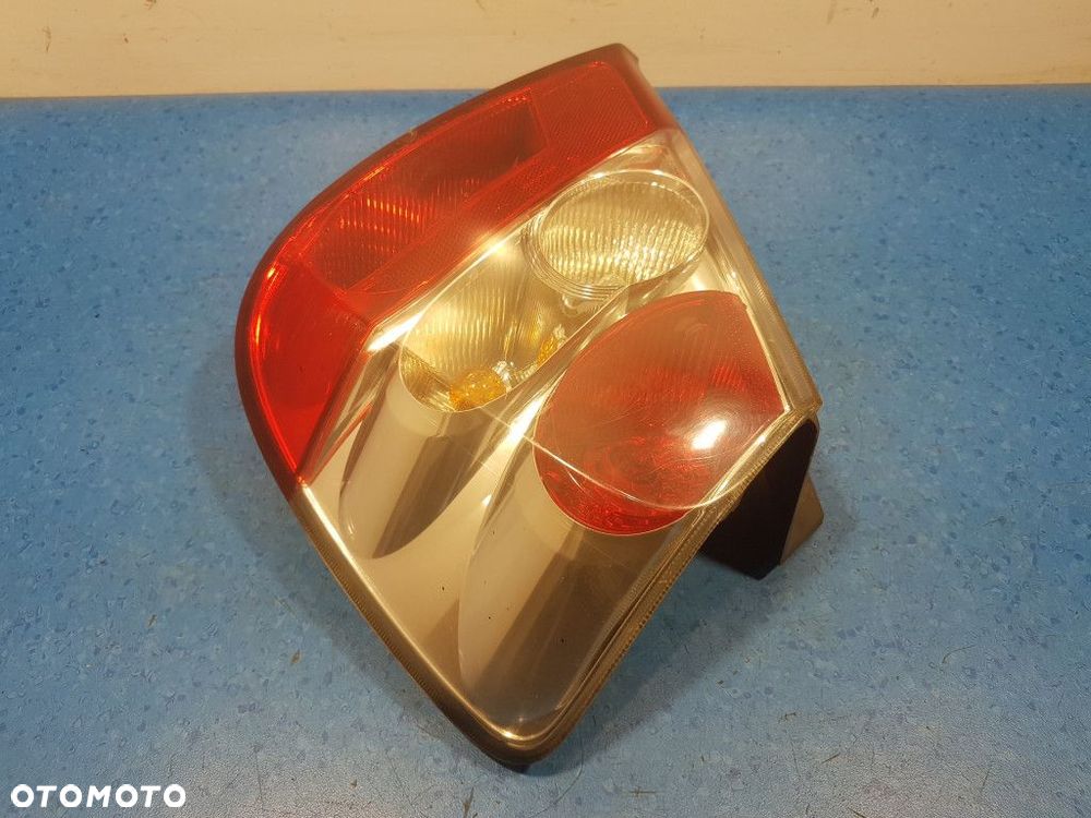 HONDA CIVIC VII LIFT 1.7 CTDI LAMPA TYŁ PRAWA ZEWNĘTRZNA - 3