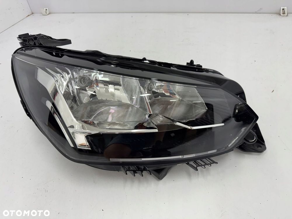 Lampa Prawa Peugeot 208 II 19-22 Zwykła H7 73282040 9823193880 - 1
