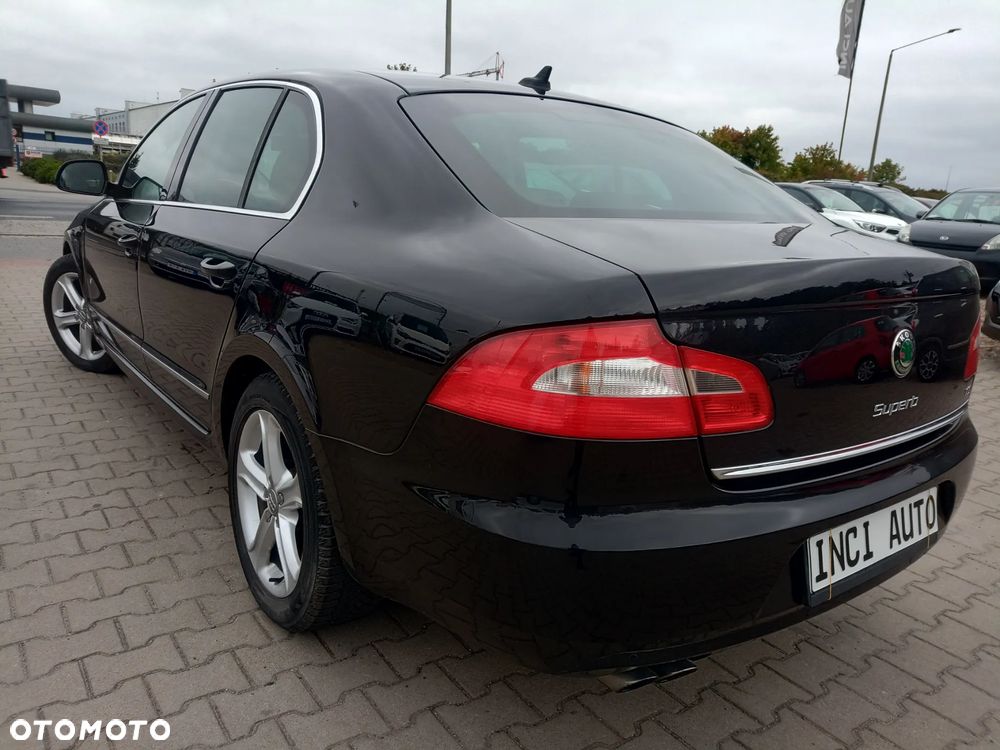 Skoda Superb 1.8 TSI Comfort DSG - 8