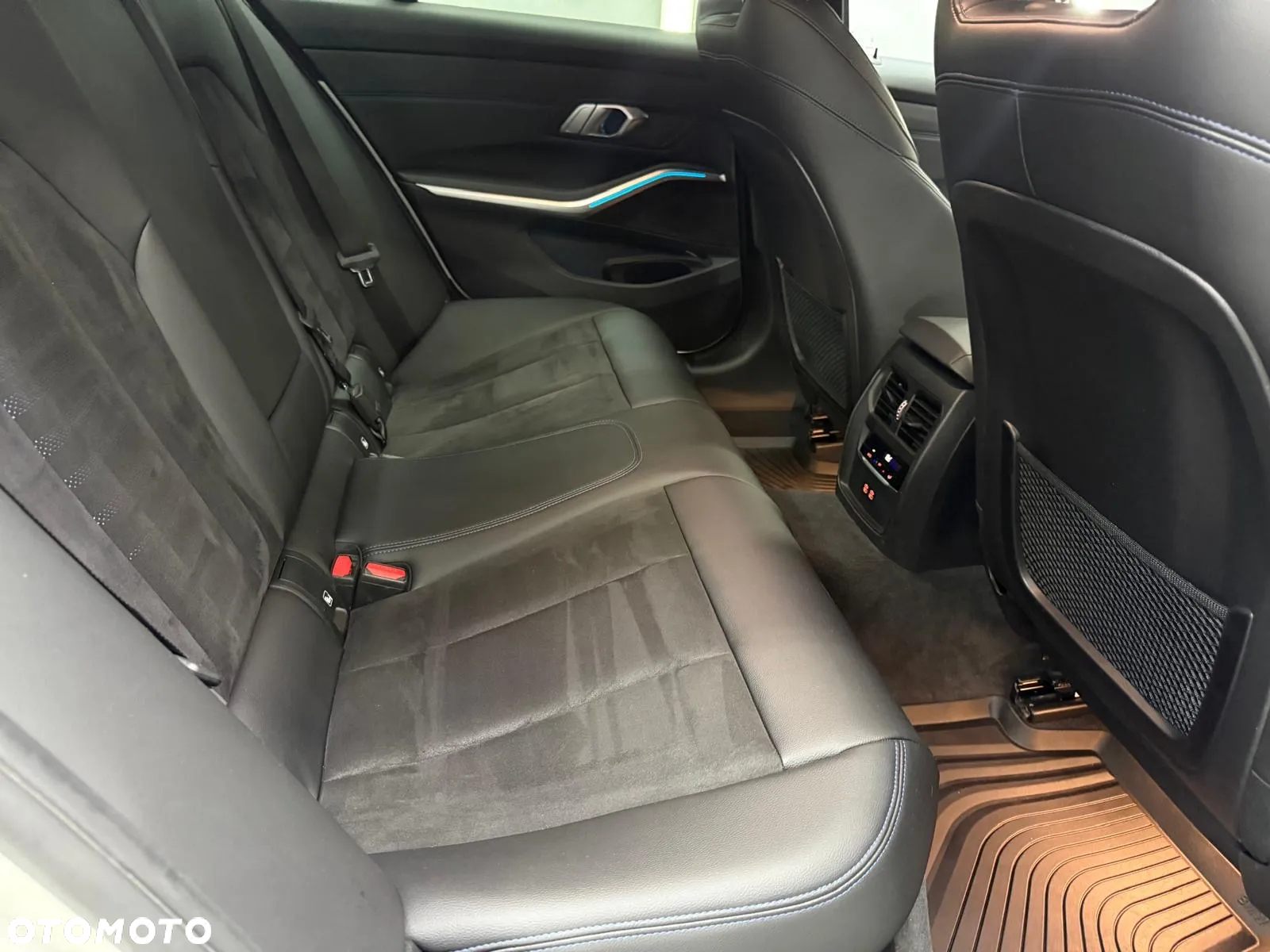BMW Seria 3 330e xDrive M Sport sport - 35