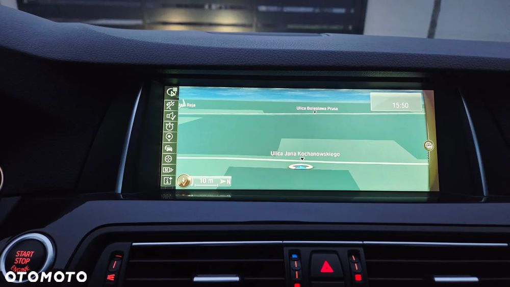 BMW Seria 5 525d xDrive - 24