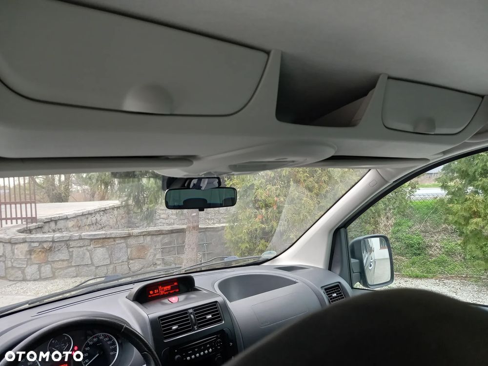 Citroën Jumpy Combi - 32