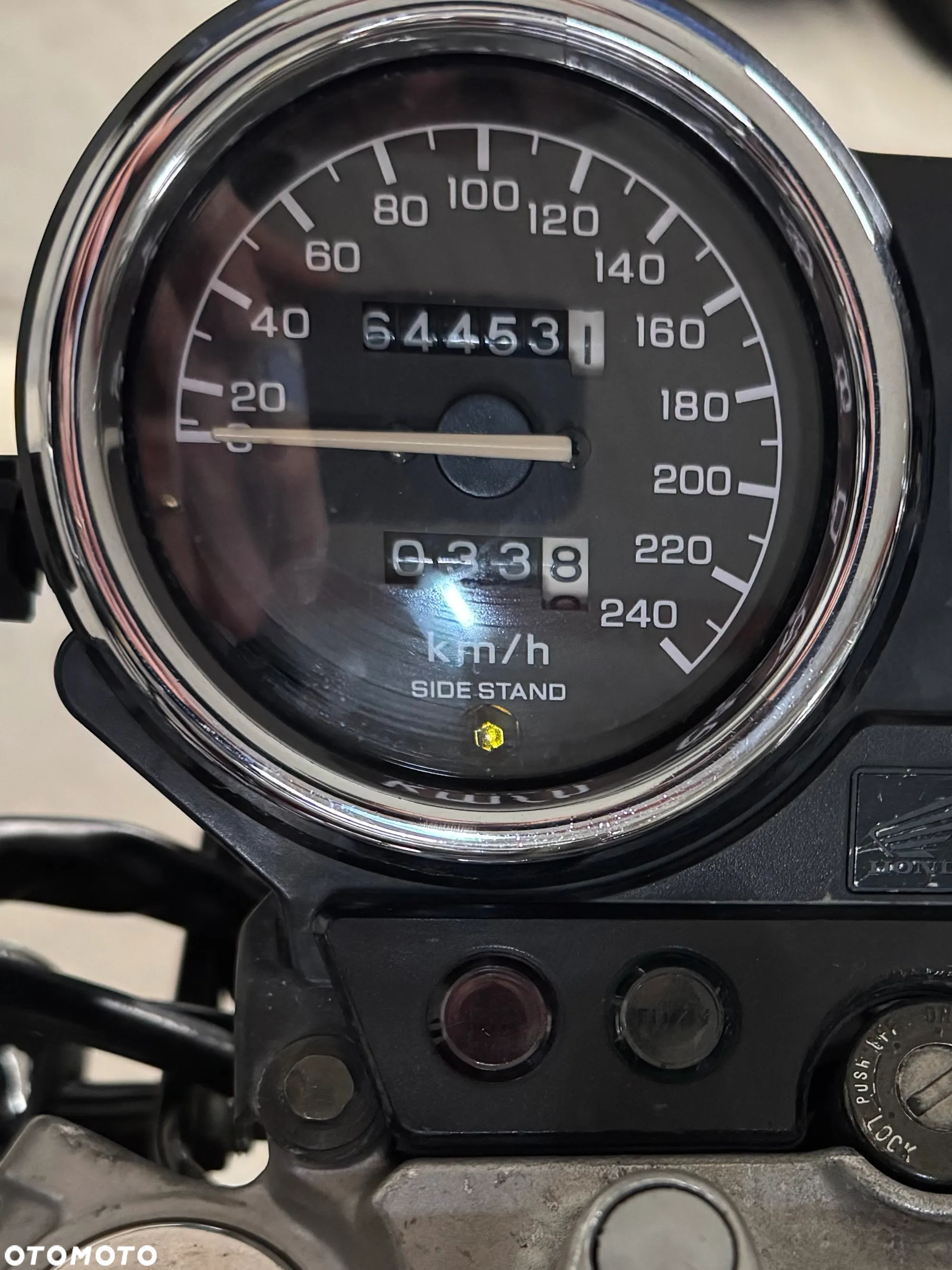 Honda CB - 12
