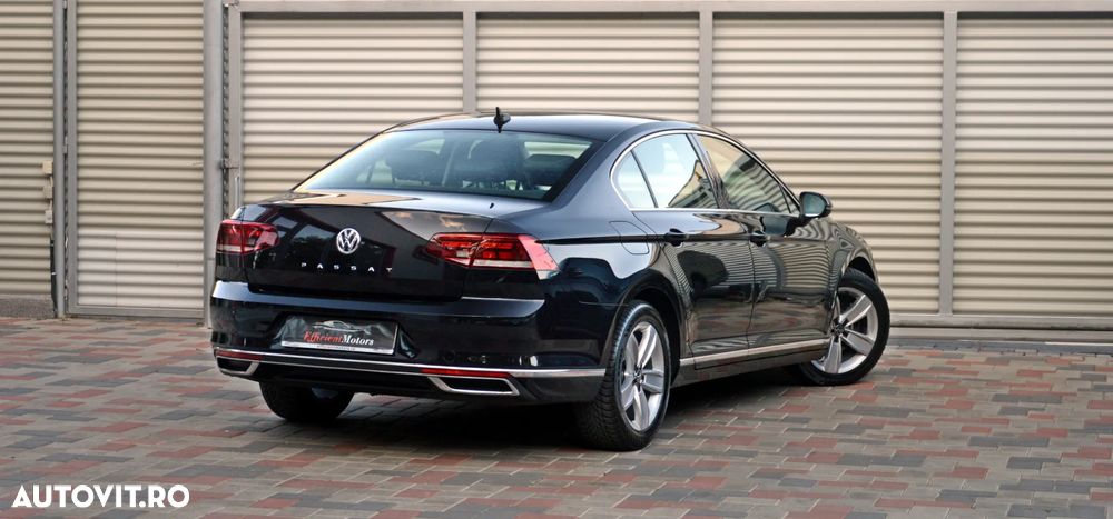Volkswagen Passat 2.0 TDI DSG Highline - 3