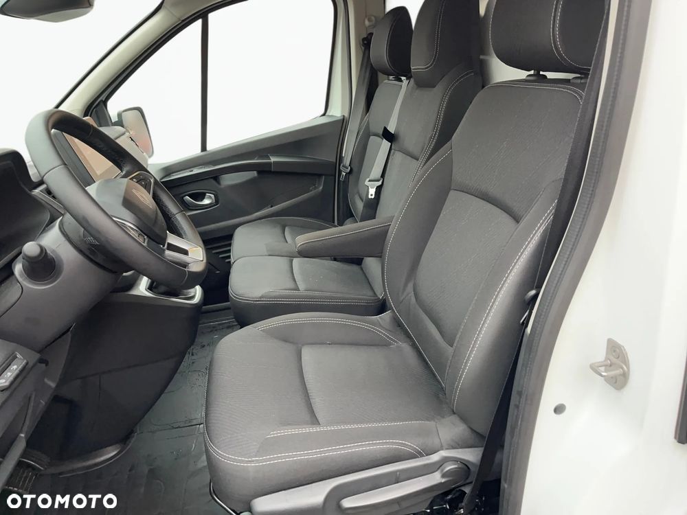 Renault Trafic - 15