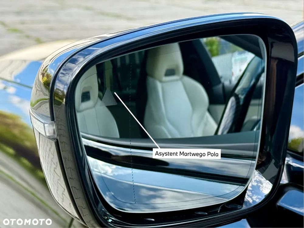BMW Seria 8 840d xDrive mHEV - 11