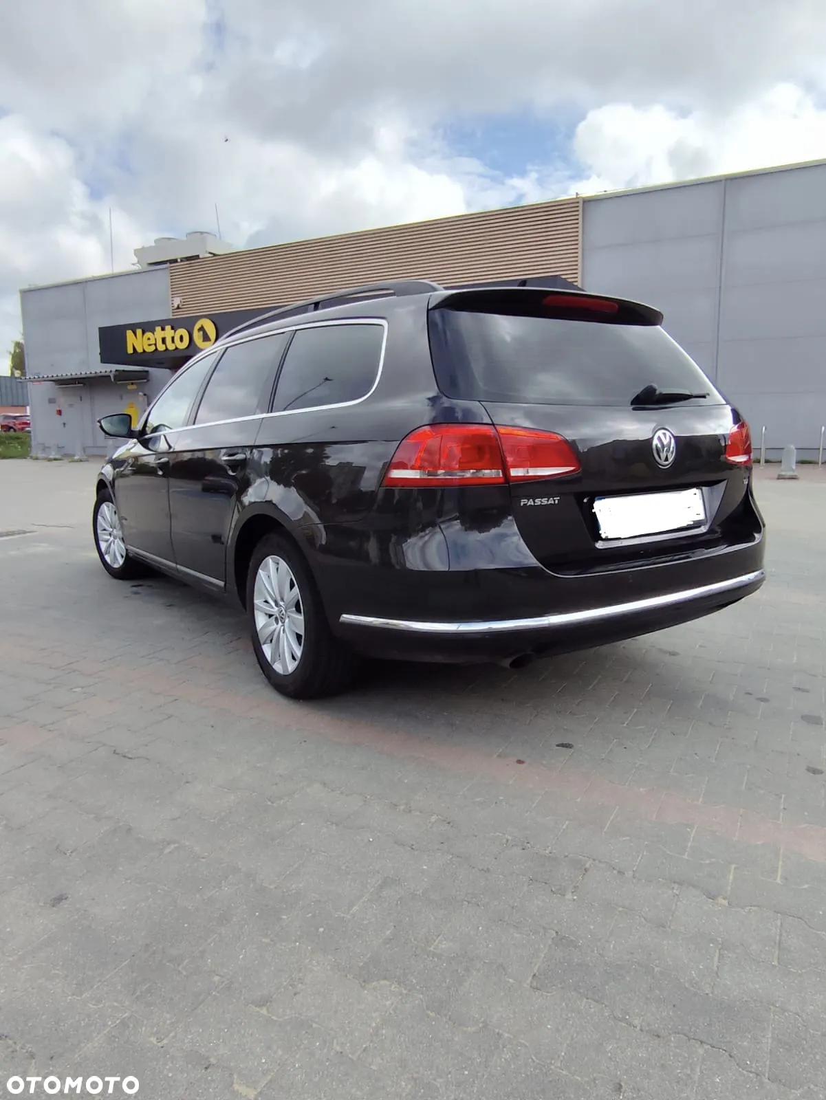 Volkswagen Passat 1.6 TDI DPF BlueMot Comfortline - 5