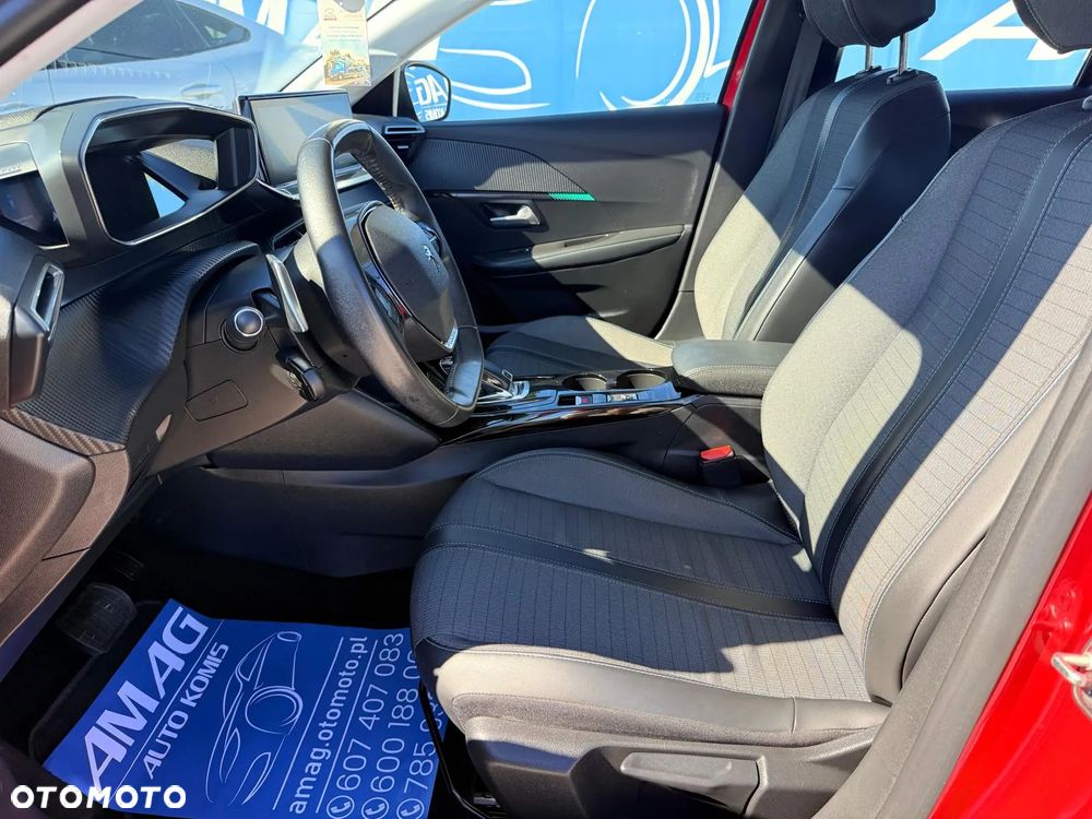 Peugeot 208 PureTech 100 EAT8 Allure - 15