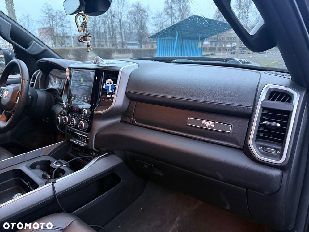 RAM 1500 - 8