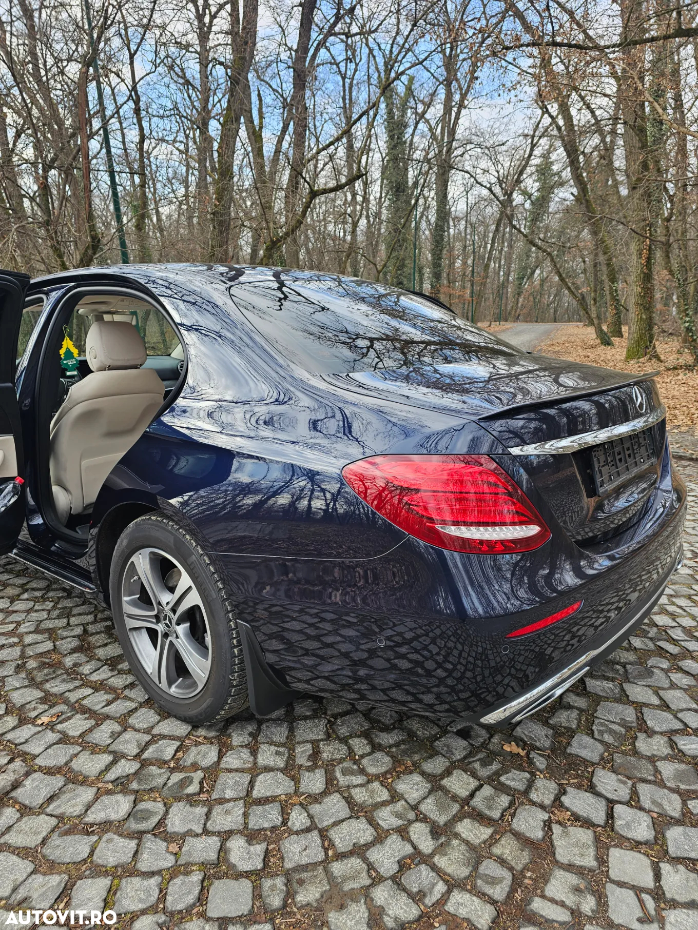 Mercedes-Benz E 200 d 9G-TRONIC Avantgarde - 12