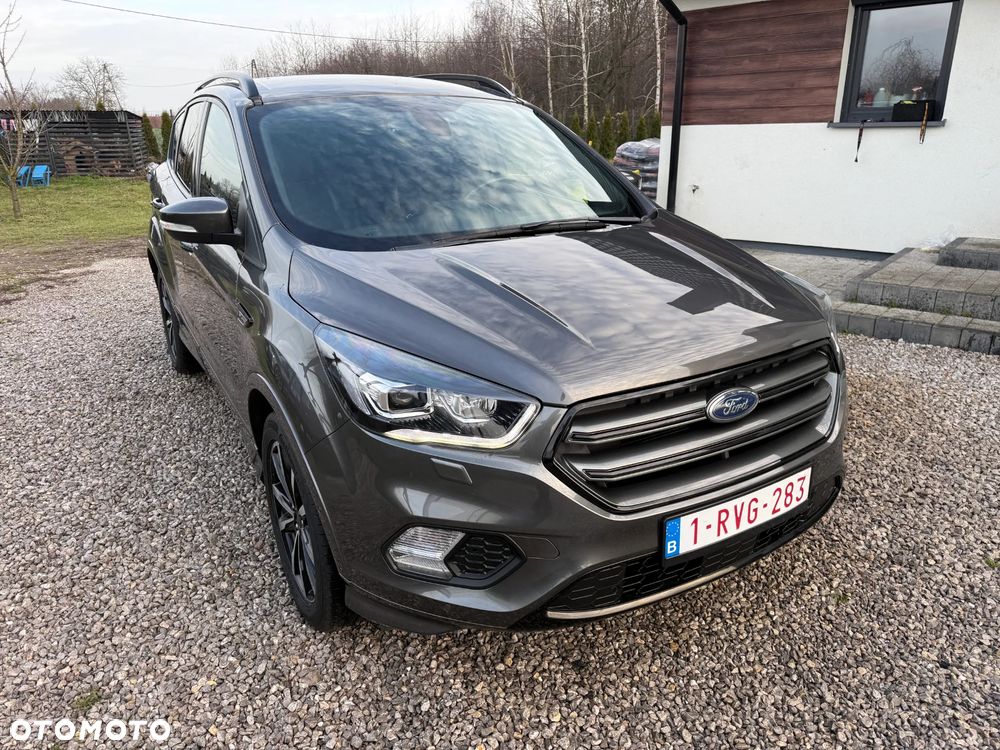 Ford Kuga - 2