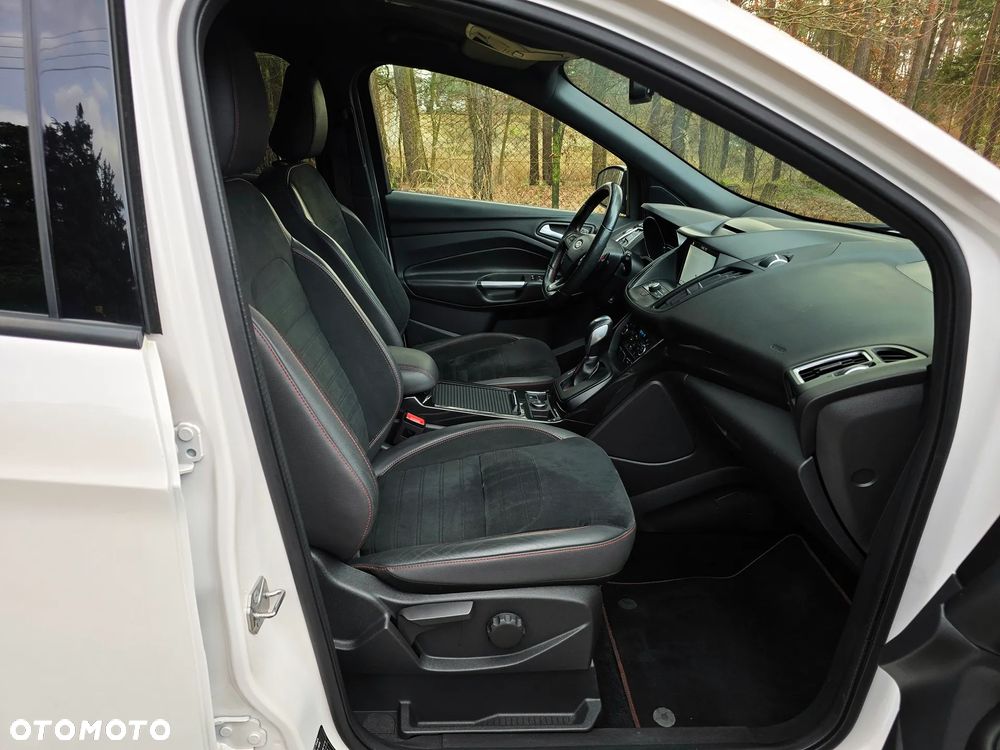 Ford Kuga 2.0 TDCi 4x4 ST-Line - 9