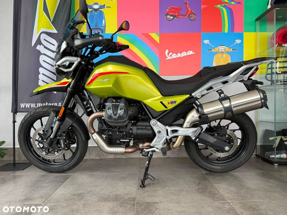 Moto Guzzi V85 - 4