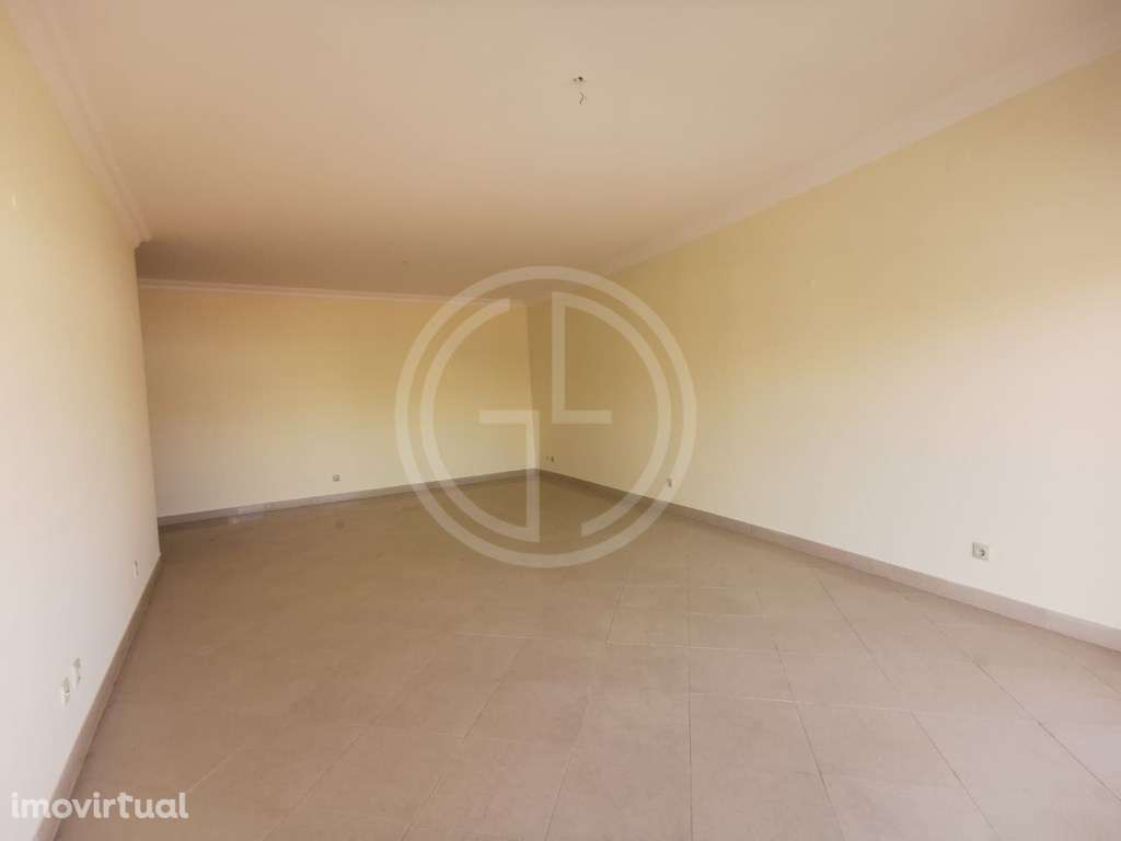 Apartamento T3 no centro de Vilamoura, em condomínio com piscina e ... - Grande imagem: 3/20