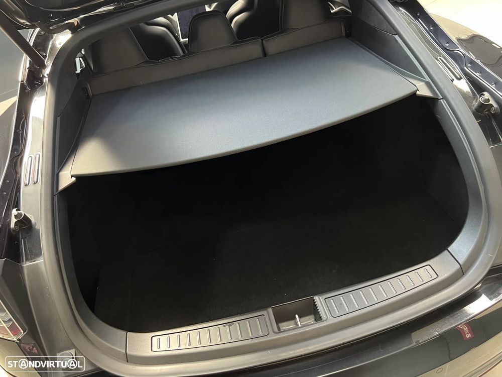 Tesla Model S - 25