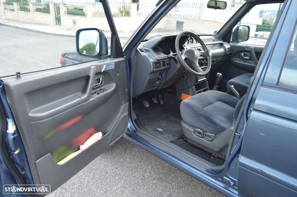 Mitsubishi Pajero 2.5 TD GLX Longo - 9