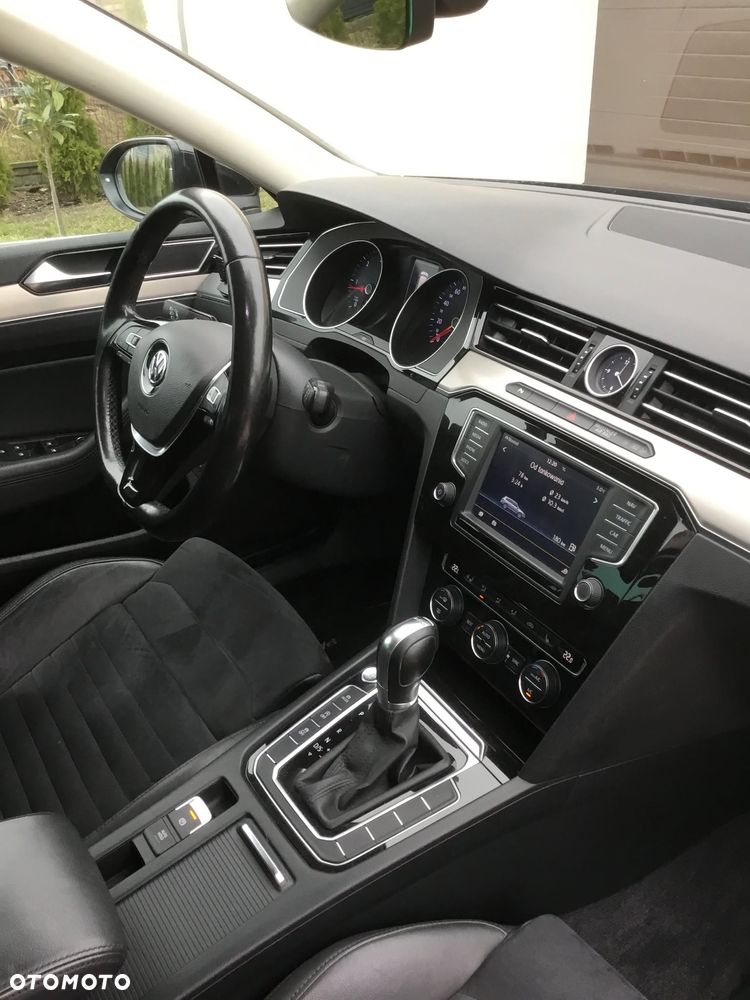 Volkswagen Passat 2.0 TDI SCR DSG Highline - 15