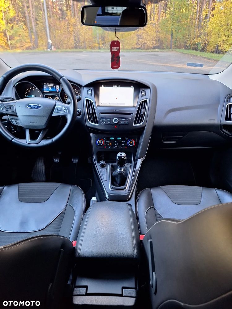 Ford Focus - 17