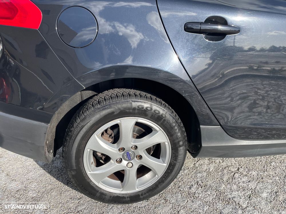 Volvo V40 Cross Country D2 Powershift Kinetic - 3