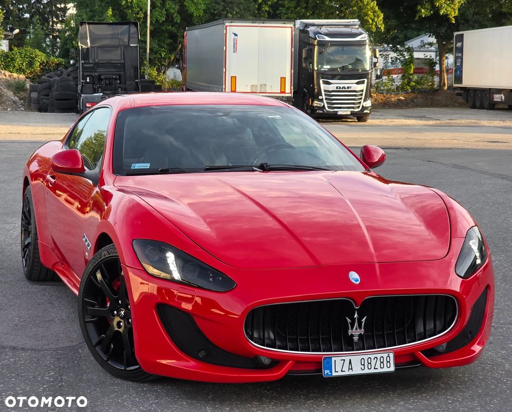 Maserati GranTurismo S Automat - 26