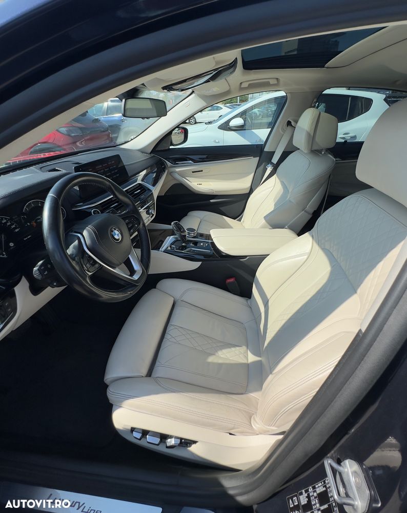 BMW Seria 5 530i xDrive AT - 9