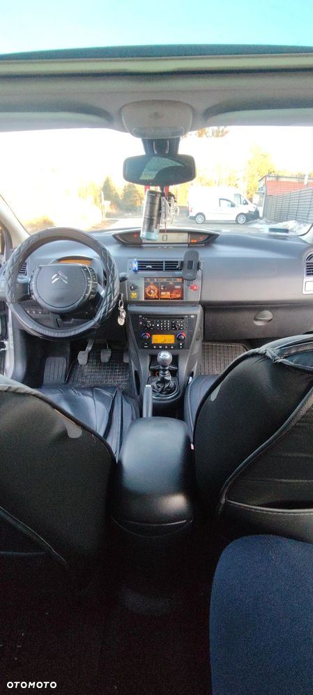 Citroën C4 2.0 HDi Exclusive - 19