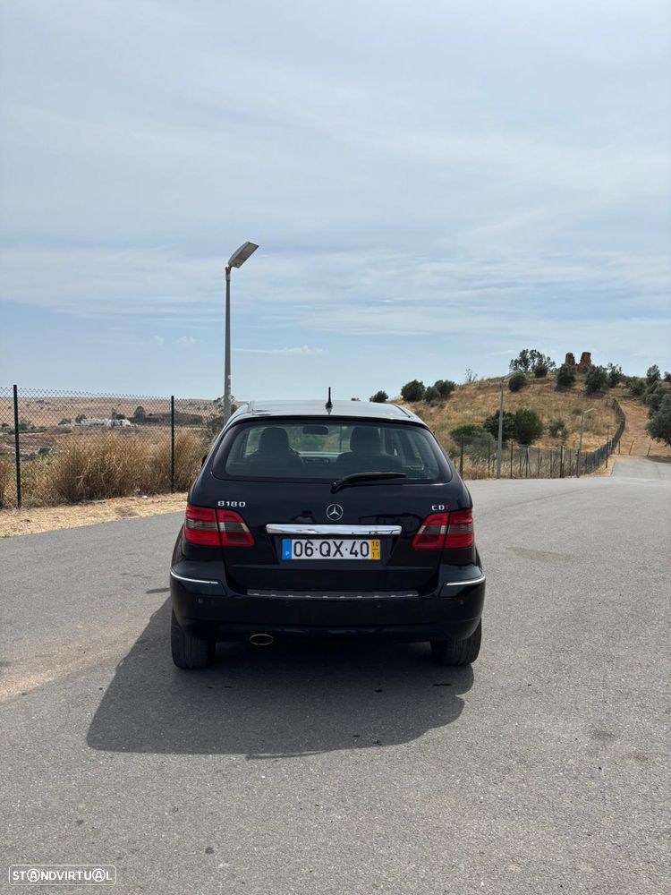 Mercedes-Benz B 180 CDi Autotronic - 3