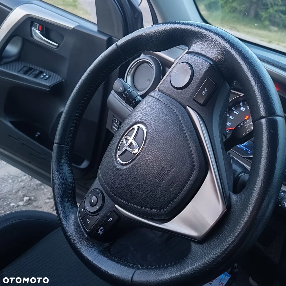 Toyota RAV4 2.0 D-4D Active - 31