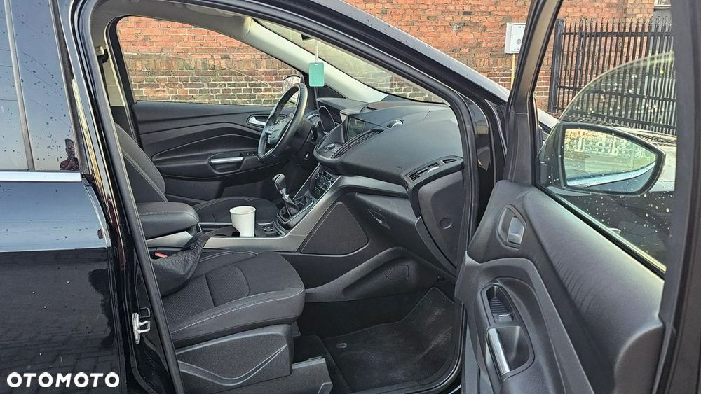 Ford Kuga 1.5 EcoBoost FWD ST-Line ASS GPF - 11