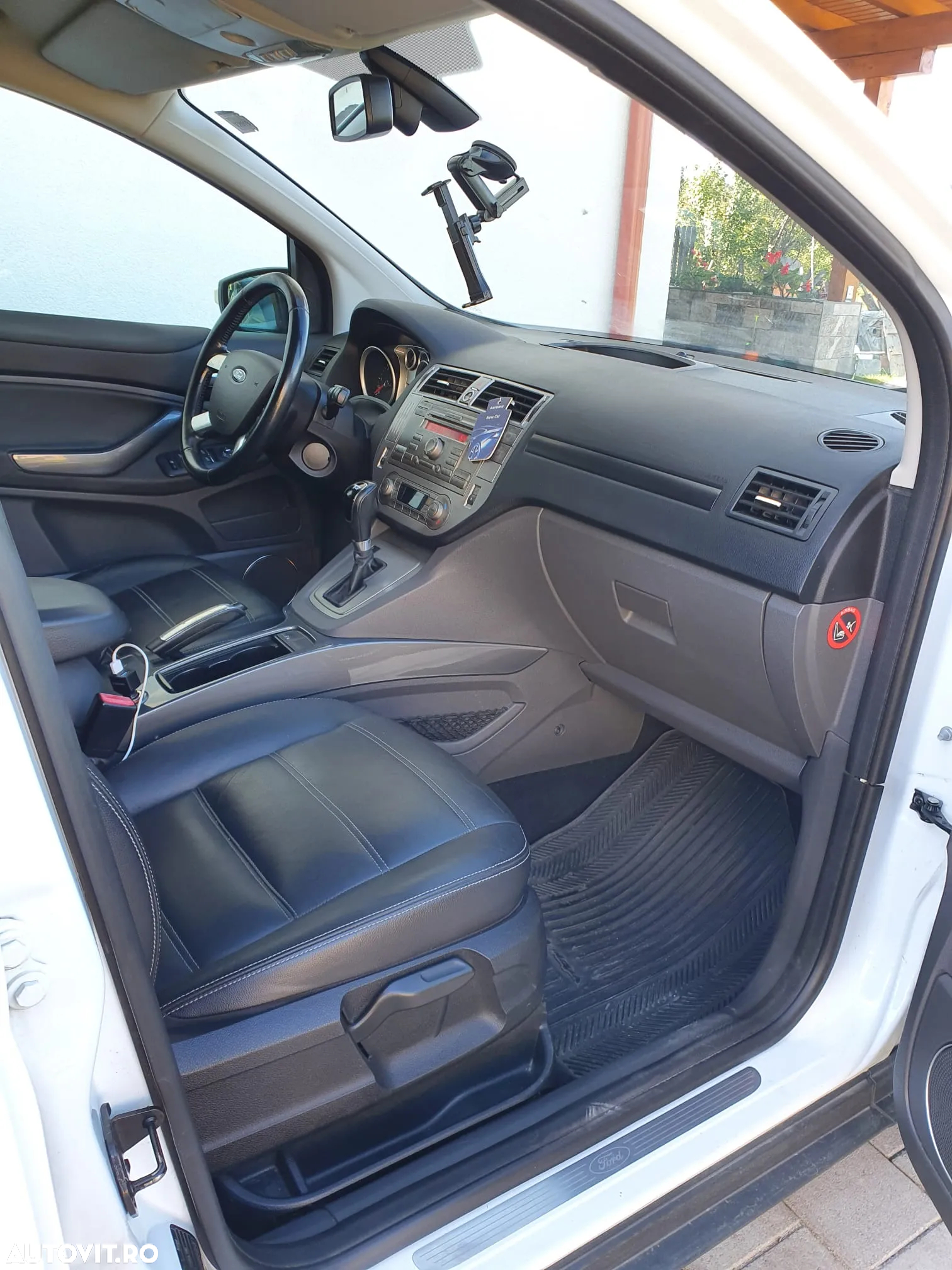 Ford Kuga - 13