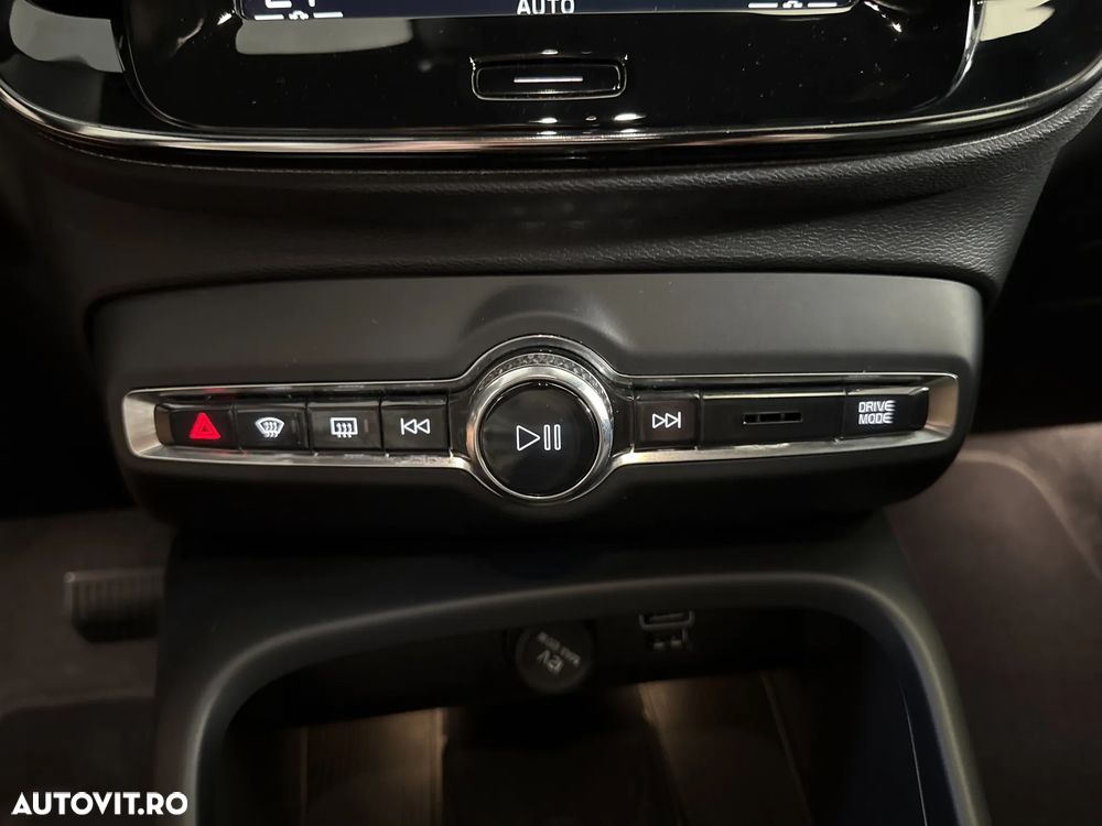 Volvo XC 40 - 18