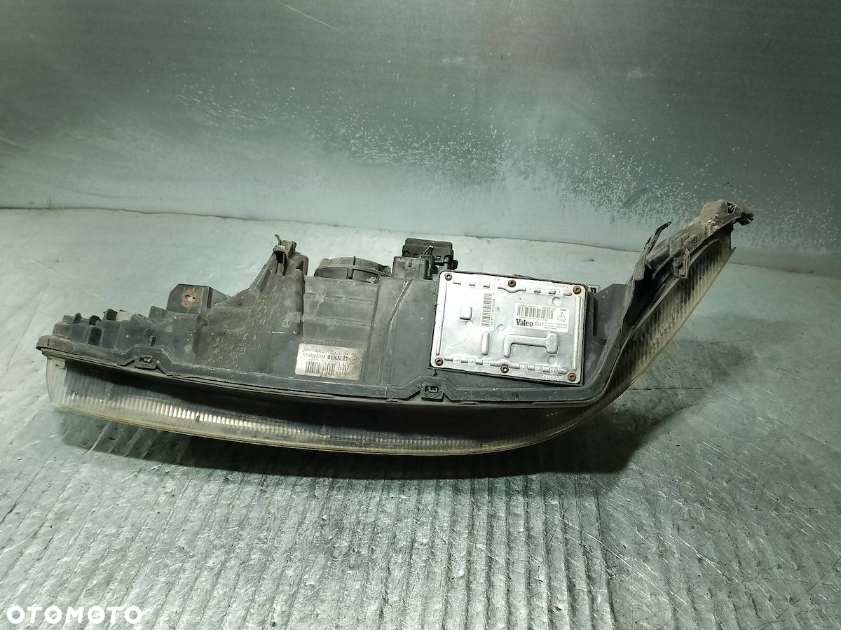 LAMPA PRZÓD PRAWA XENON RENAULT LAGUNA II 8200163324  89006907 - 5