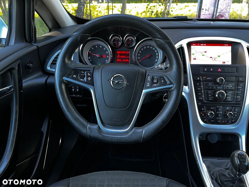 Opel Astra GTC 1.4 Turbo Innovation - 14