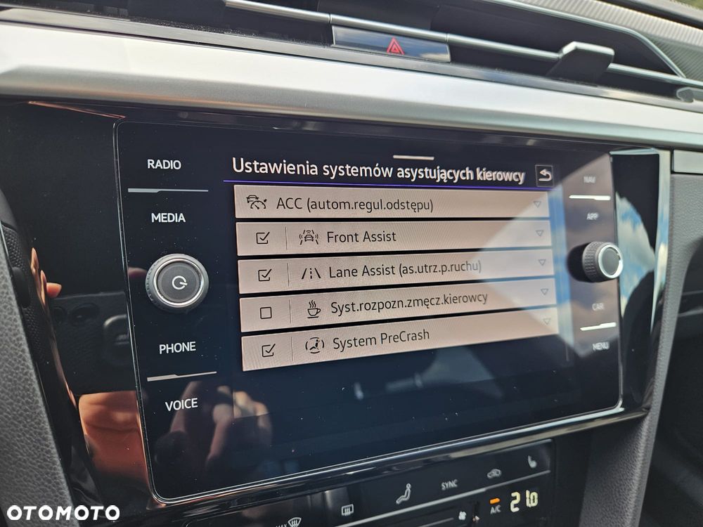 Volkswagen Arteon 2.0 TSI R-Line DSG - 23