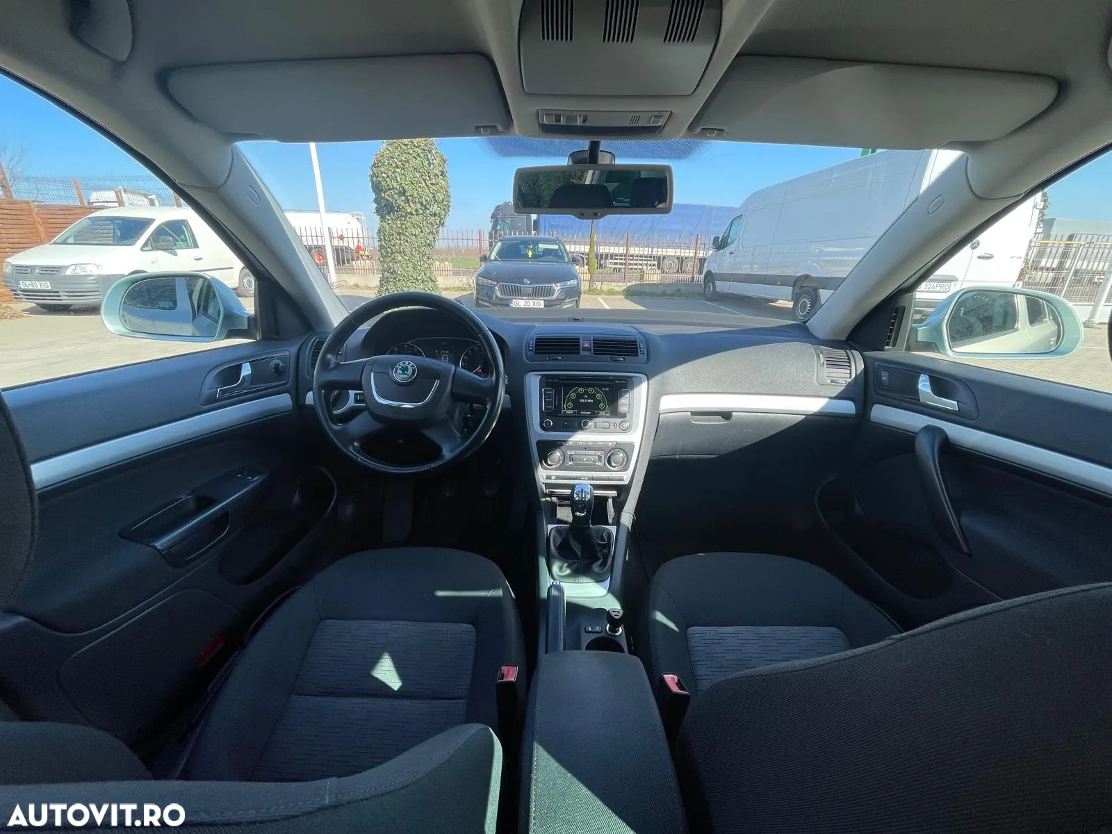Skoda Octavia Combi 1.2 TSI Ambiente - 9