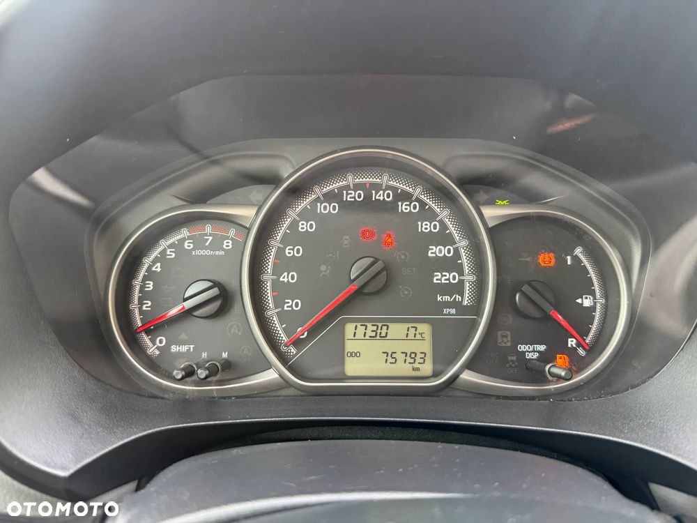 Toyota Yaris - 18
