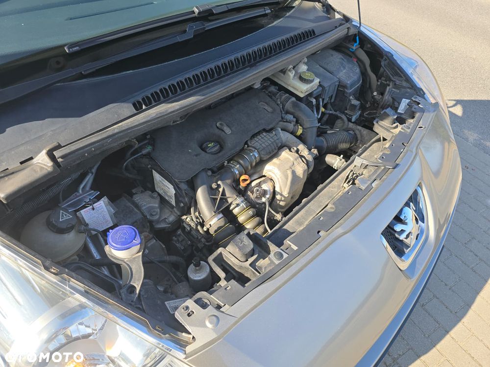 Peugeot 5008 HDI FAP 110 Active - 22