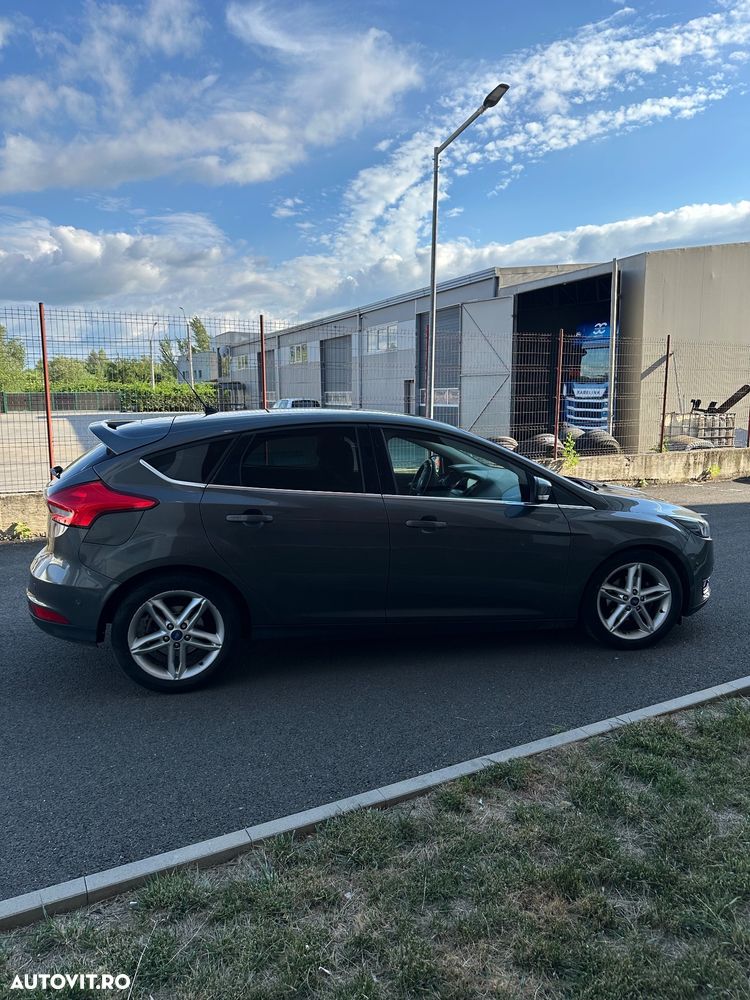 Ford Focus 1.6 TDCi DPF Titanium - 7